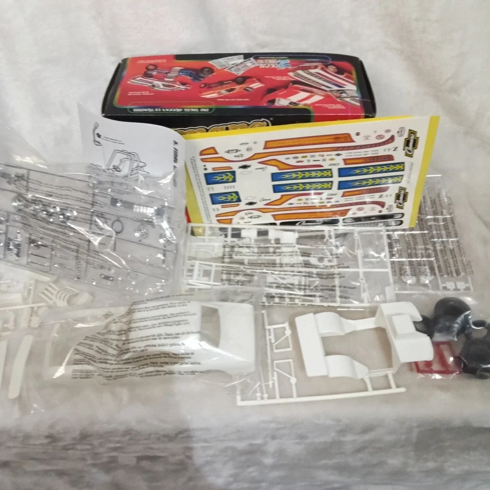 Model King AMT 1969 Chevy Camaro Funny Car 1/25 Scale Model Kit 21775P Rat Trap